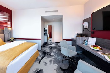 Standard Room, 1 Queen Bed, Non Smoking