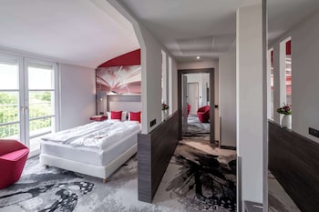 Standard Room, 1 Double Bed, Courtyard Area