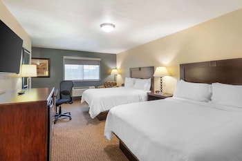 Standard Room, 2 Queen Beds, Non Smoking, Refrigerator