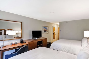 Room, 2 Queen Beds, Non Smoking