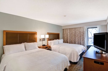 Room, 2 Queen Beds, Non Smoking