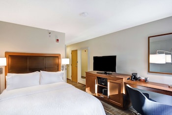 Room, 1 Queen Bed, Accessible, Bathtub