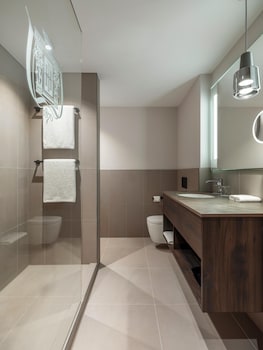 Deluxe Room (Signature)