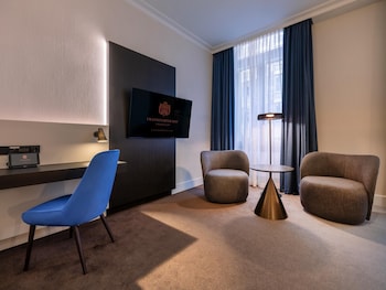 Deluxe Room (Signature)