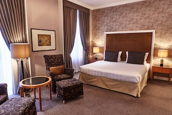 Superior Room, 1 King Bed