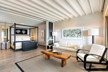 Luxury Suite, 1 Double Bed, Sea View (Private Pool)