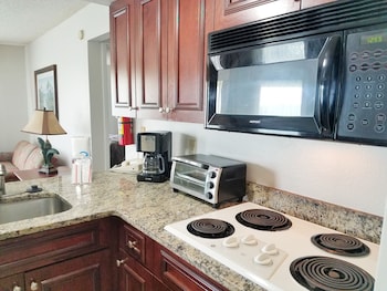 Deluxe Condo, 2 Bedrooms, Non Smoking