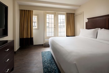 2 Bedroom Suite