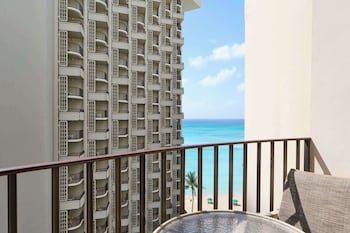Room, 1 King Bed, Partial Ocean View