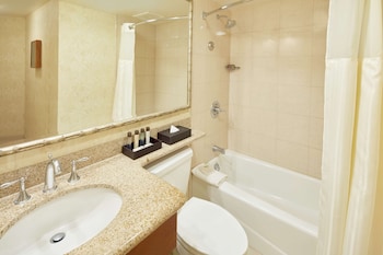 Suite, 1 King Bed with Sofa bed, Oceanfront (Diamond Head)