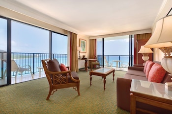 Club Room, 2 Bedrooms, Oceanfront (2 King Beds)