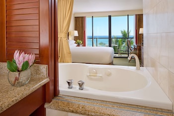 Room, 1 King Bed, Oceanfront