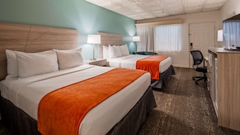 Standard Room, 2 Queen Beds, Non Smoking, Refrigerator & Microwave