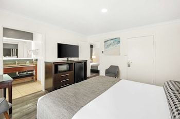 Standard Room, 2 Queen Beds, Non Smoking, Refrigerator & Microwave