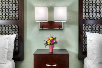 Deluxe Room, 2 Queen Beds