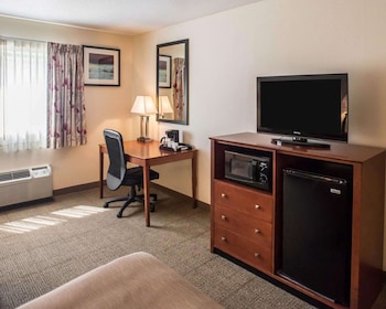 Standard Room, 1 Queen Bed, Non Smoking