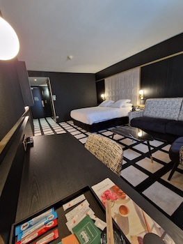 Deluxe Room, 1 Double Bed with Sofa bed
