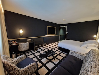 Deluxe Room, 1 Double Bed with Sofa bed