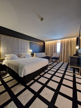 Deluxe Room, 1 Double Bed with Sofa bed