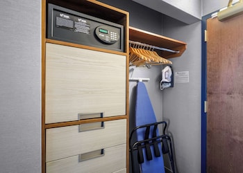 Room, 2 Double Beds, Non Smoking, Balcony