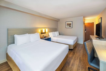 Room, 2 Queen Beds, Non Smoking