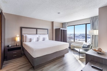 Luxury Suite, 1 King Bed (Luxury King Suite)
