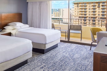 Room, 2 Queen Beds, Accessible (Roll-In Shower)