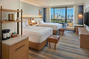 Room, 2 Queen Beds, Partial Ocean View (Rainbow Tower, Renovated)