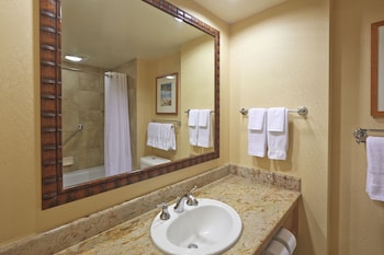 Room, 2 Double Beds, Roll-In Shower, Resort View