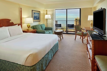 Room, 1 King Bed, Roll-In Shower, Ocean View