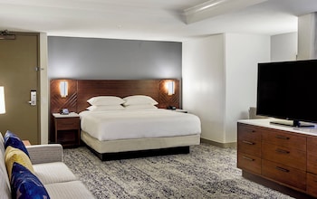 Room, 1 King Bed, Partial Ocean View (Tapa Collection)
