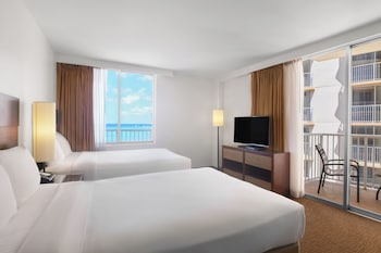Room, 2 Double Beds, Partial Ocean View