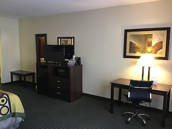Standard Room, 1 King Bed