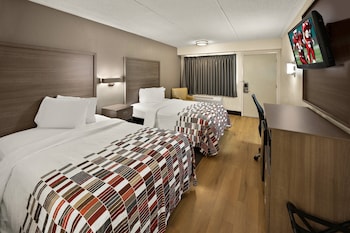 Deluxe Room, 2 Double Beds (Smoke Free)