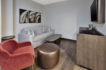 Junior Suite, 1 King Bed