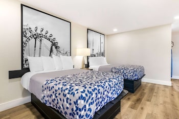 Room, 2 Double Beds, Non Smoking (Interior Corridor)