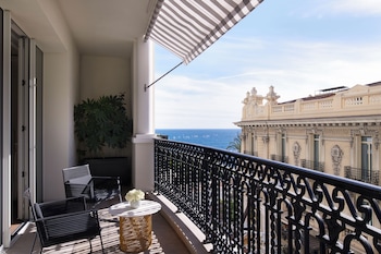 Suite - City or Patio view