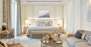 Junior Suite - Casino view