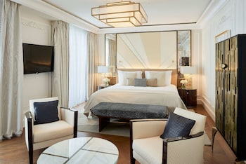 Deluxe Suite 442 - City view