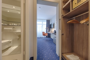 Executive Room, 1 Double Bed (Cozy Sitting Corner)