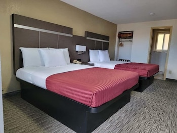Room, 2 Queen Beds, Non Smoking