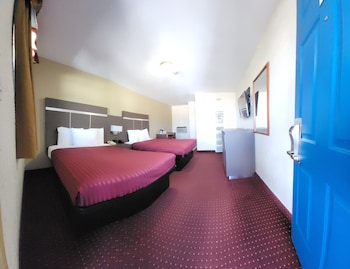 Room, 2 Queen Beds, Non Smoking