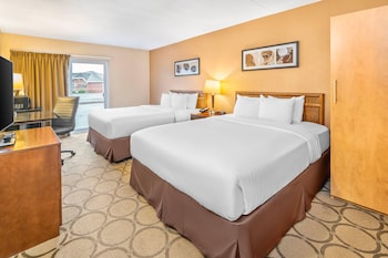 Room, 2 Queen Beds, Non Smoking (Upgrade)
