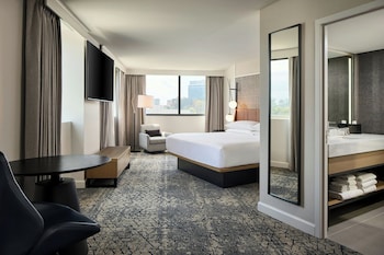 Deluxe Room, 1 King Bed
