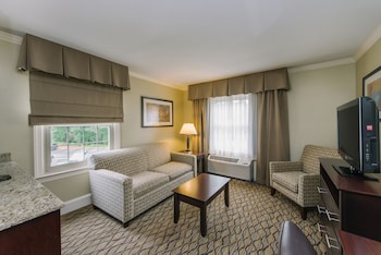 Single Room, 2 Queen Beds (Mobility, Accessible Tub)