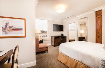 Standard Room, 1 Queen Bed