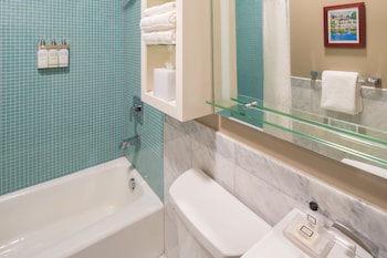 Standard Room, 1 Queen Bed