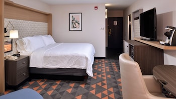 Suite, 1 Bedroom, Roll-in Shower (Communications, Roll-In Shower)