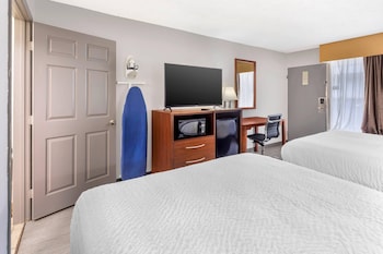 Room, 2 Queen Beds, Accessible, Non Smoking