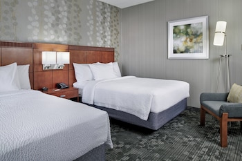 Suite, 1 Bedroom, Courtyard View